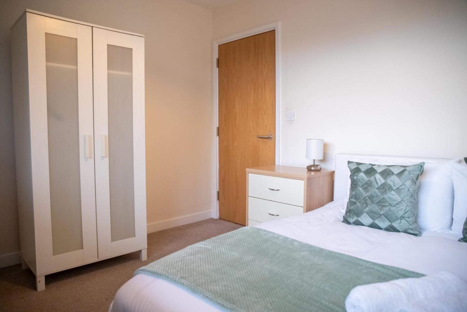 Leeds Vibrant 2 Bedroom Sleeps 4 Esterno foto