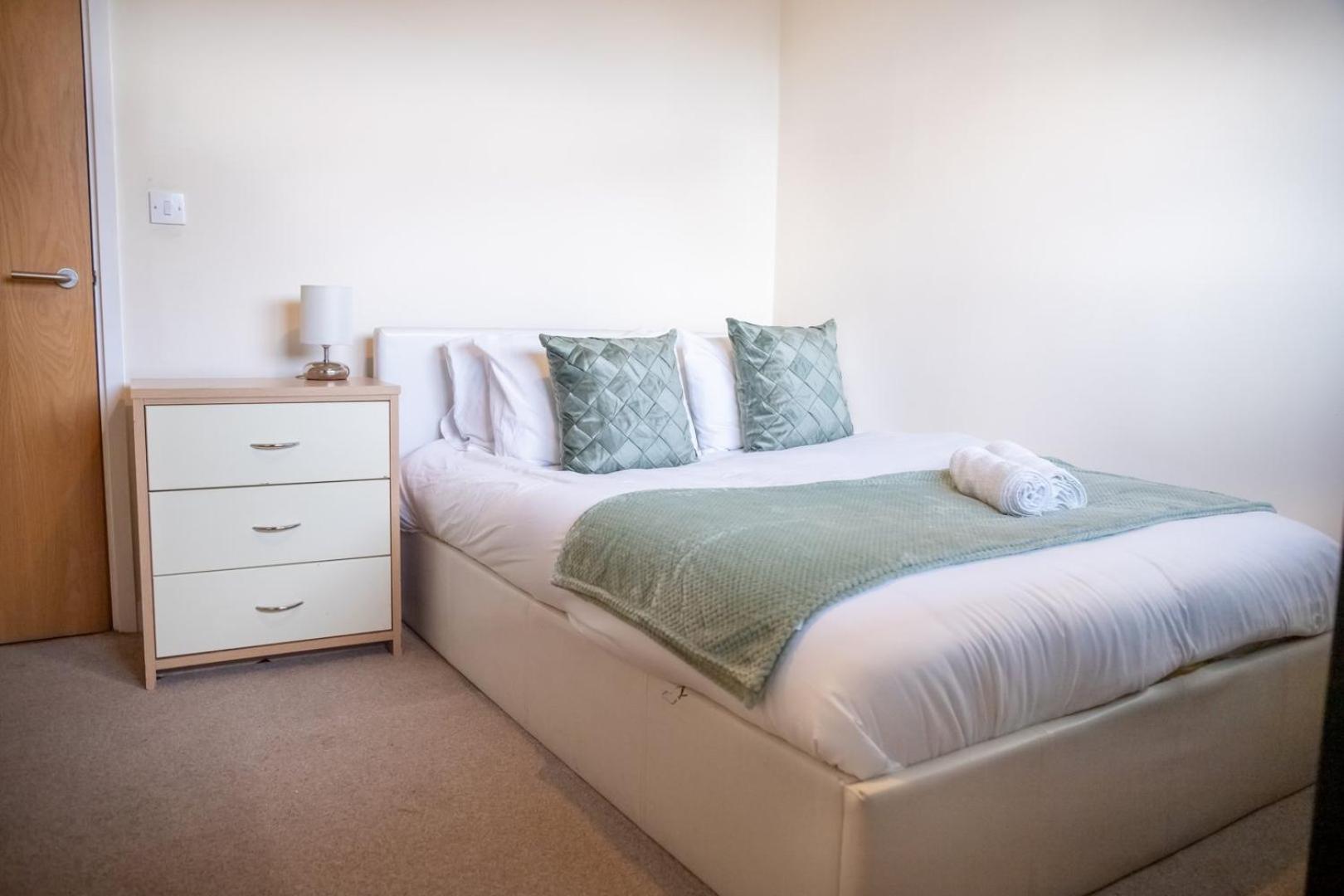 Leeds Vibrant 2 Bedroom Sleeps 4 Esterno foto